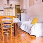 Apartment Casa Goletta Per 4 A 2 Minuti Dalla Iunq0334 *