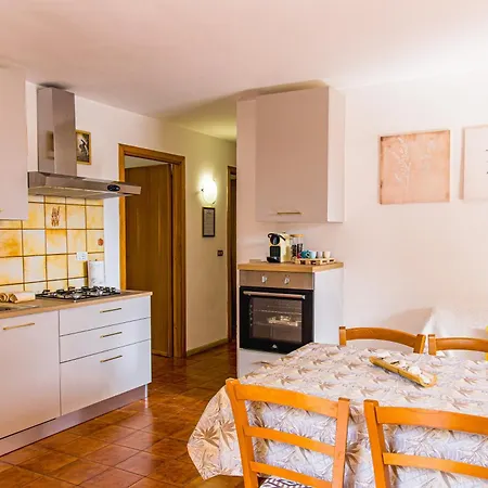 Apartment Casa Goletta Per 4 A 2 Minuti Dalla Iunq0334
